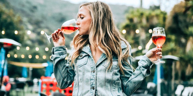 Menuangkan Kesuksesan: Strategi Digital Marketing untuk Industri Wine